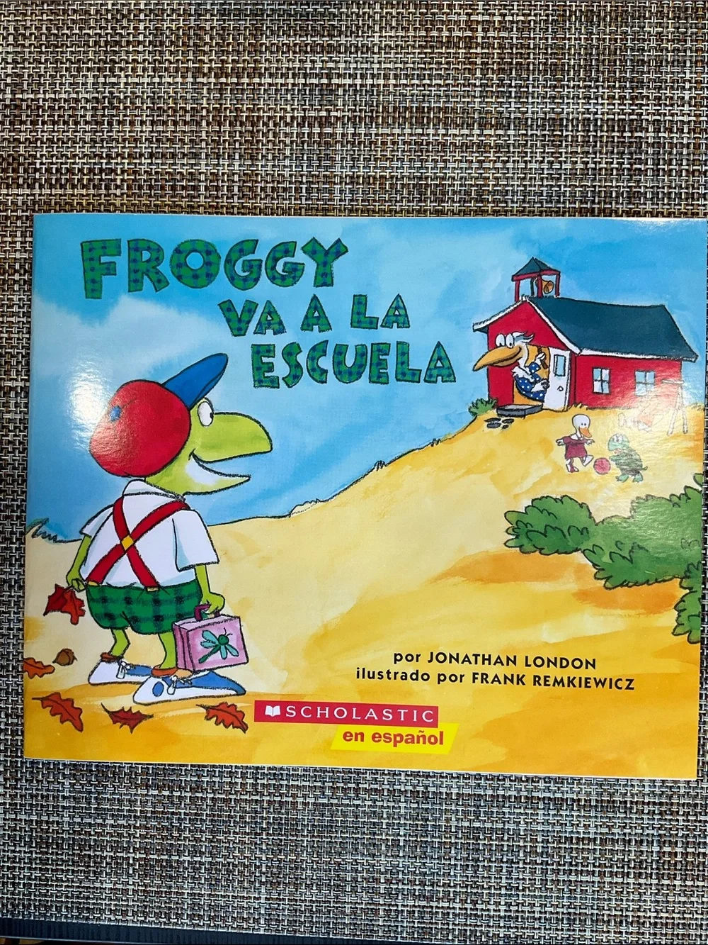 2 Froggy Books in Spanish NWT